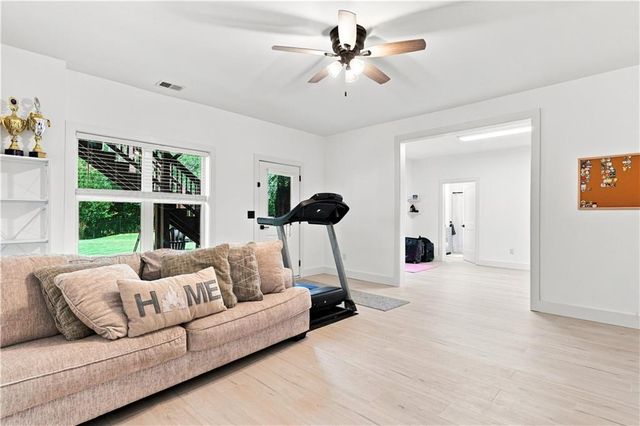 232 South Village Square, Canton, GA 30115