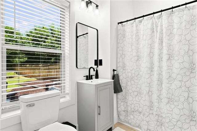232 South Village Square, Canton, GA 30115