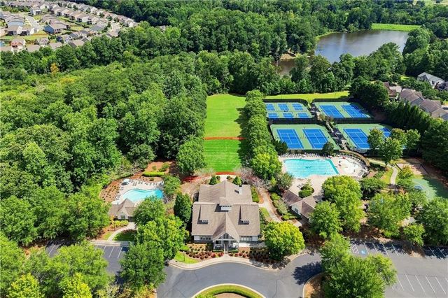232 South Village Square, Canton, GA 30115