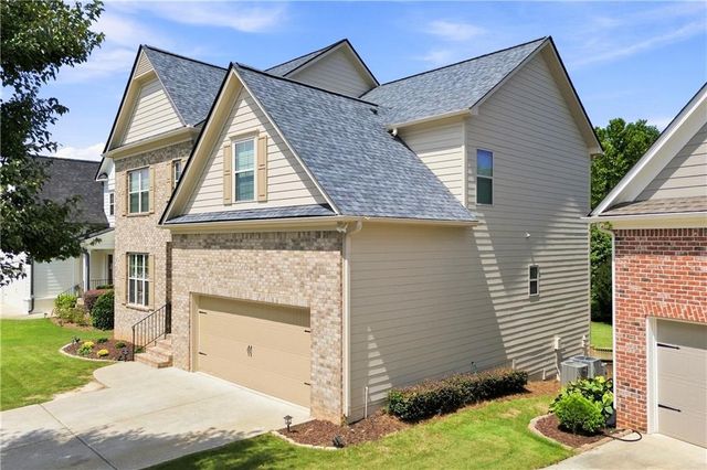 232 South Village Square, Canton, GA 30115