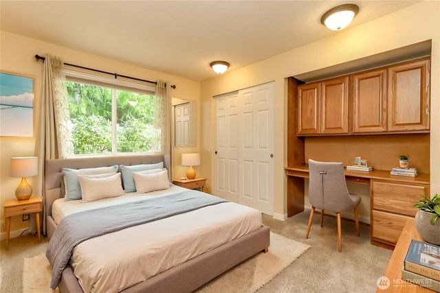 24710 11th Avenue S, Des Moines, WA 98198