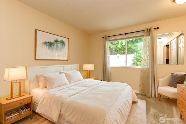 24710 11th Avenue S, Des Moines, WA 98198