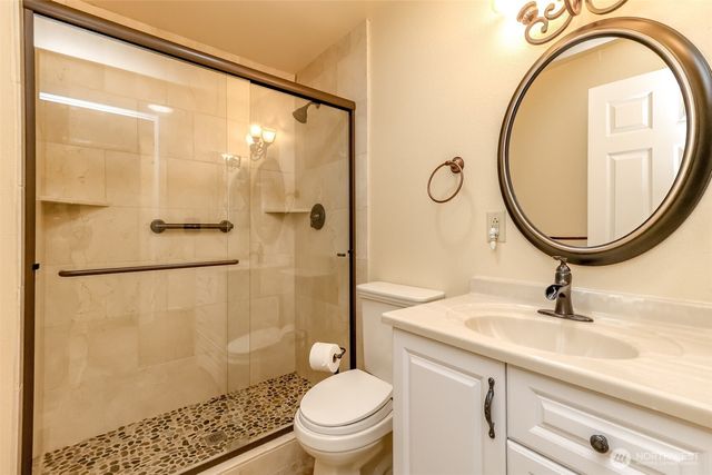 24710 11th Avenue S, Des Moines, WA 98198