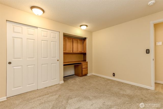 24710 11th Avenue S, Des Moines, WA 98198