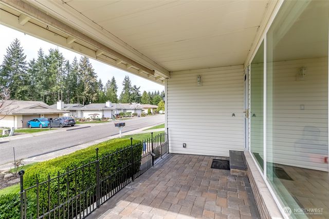 24710 11th Avenue S, Des Moines, WA 98198