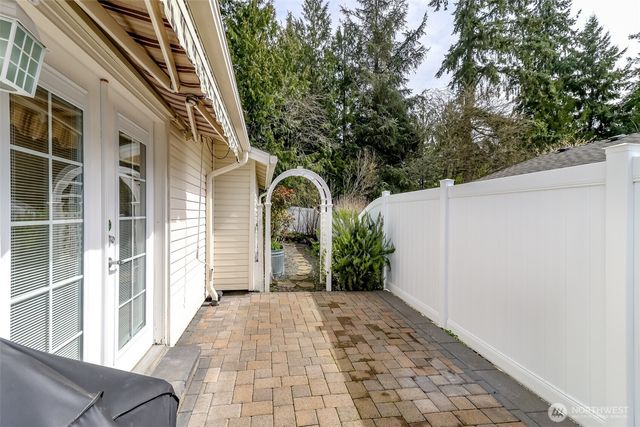 24710 11th Avenue S, Des Moines, WA 98198