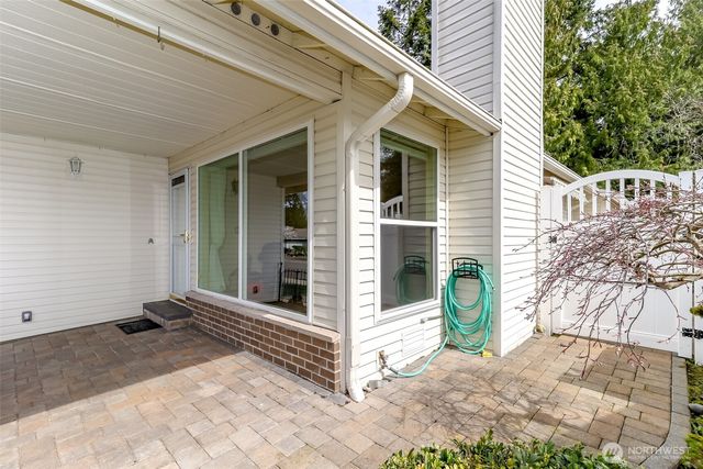 24710 11th Avenue S, Des Moines, WA 98198