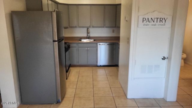 2326 E PARADISE Lane, Phoenix, AZ 85022