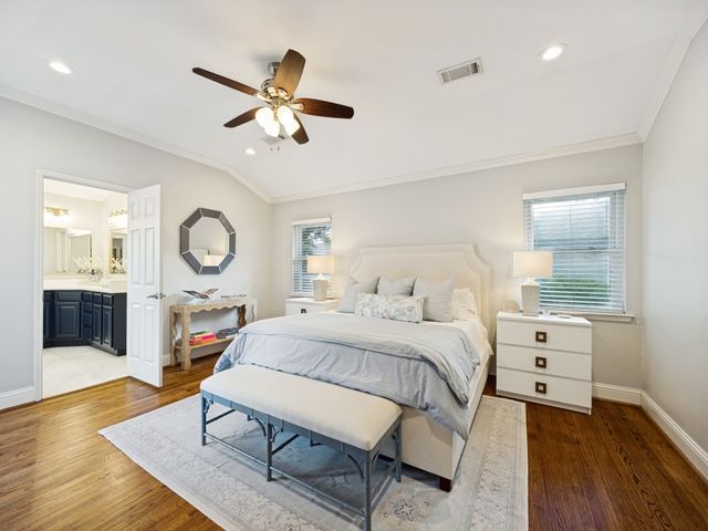 6127 Ravendale Lane, Dallas, TX 75214