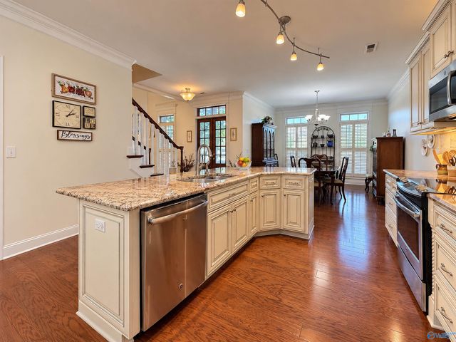130 Victoria Circle SE, Decatur, AL 35603