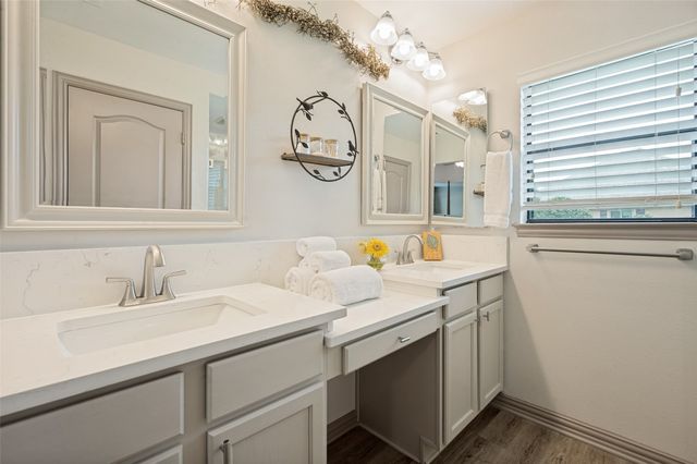 9633 Applewood Trail, Denton, TX 76207