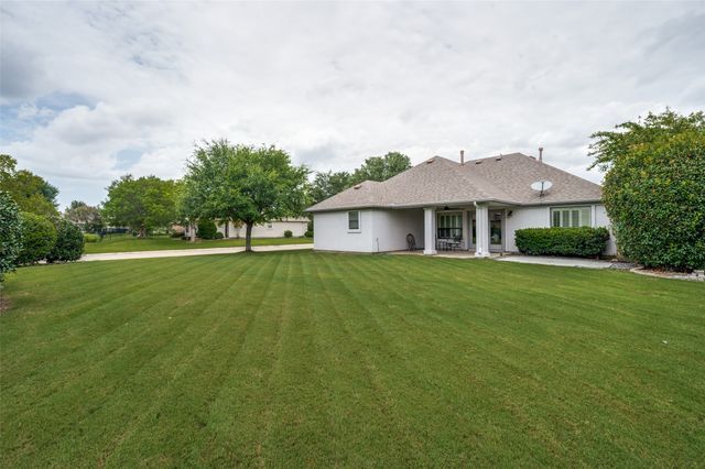 9633 Applewood Trail, Denton, TX 76207