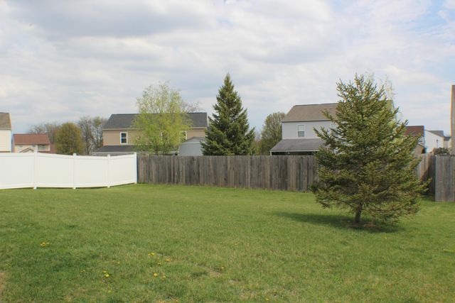 162 Edmonds Drive, Commercial Point, OH 43116