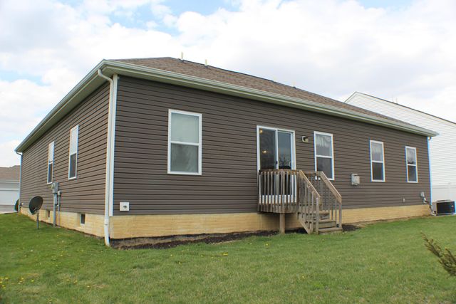 162 Edmonds Drive, Commercial Point, OH 43116