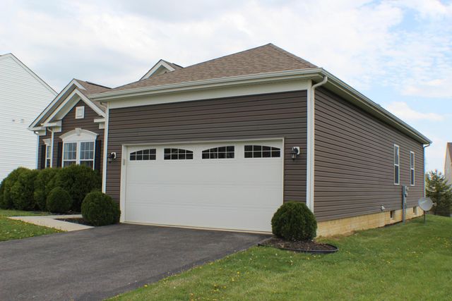 162 Edmonds Drive, Commercial Point, OH 43116