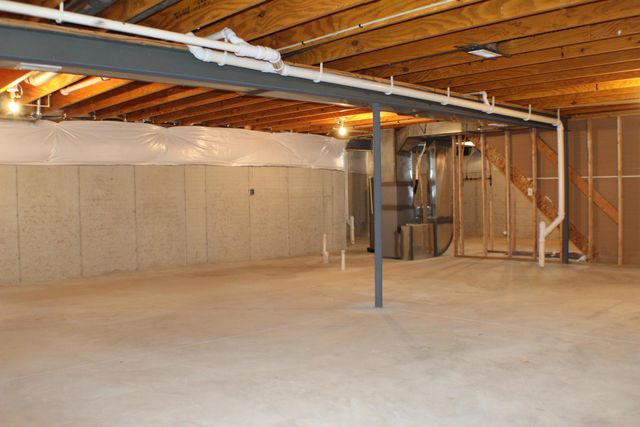 162 Edmonds Drive, Commercial Point, OH 43116