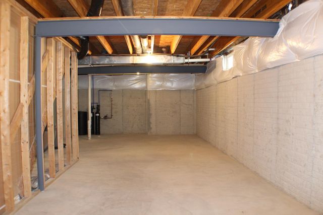 162 Edmonds Drive, Commercial Point, OH 43116