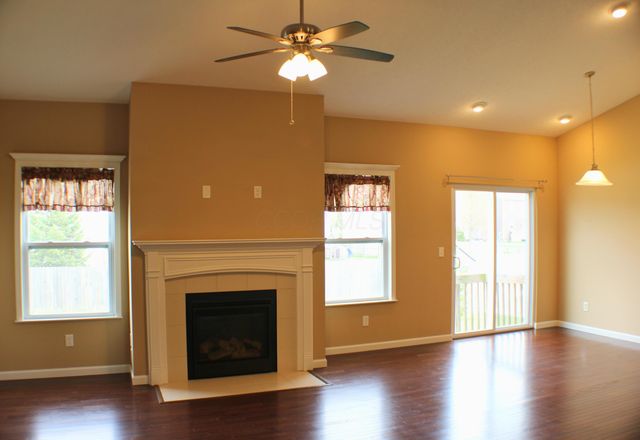 162 Edmonds Drive, Commercial Point, OH 43116