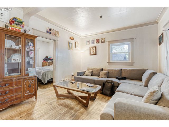 5255 Ne 24TH Ave, Portland, OR 97211