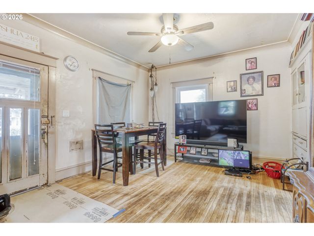 5255 Ne 24TH Ave, Portland, OR 97211