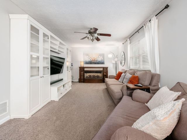 4006 Sandy Ridge Drive, Columbus, OH 43204