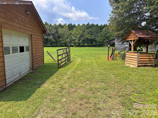 1330 Rosehill Drive, Lincolnton, NC 28092