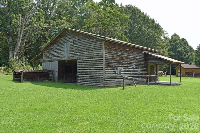 1330 Rosehill Drive, Lincolnton, NC 28092
