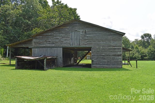 1330 Rosehill Drive, Lincolnton, NC 28092
