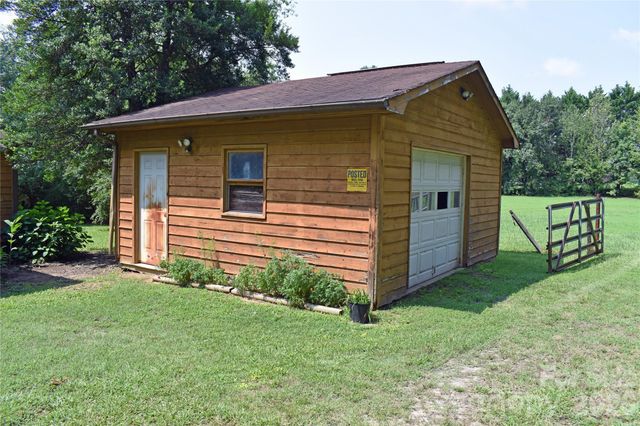 1330 Rosehill Drive, Lincolnton, NC 28092