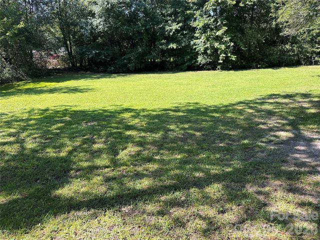 1330 Rosehill Drive, Lincolnton, NC 28092