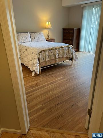 507 Windsor Drive 107, Palisades Park, NJ 07650