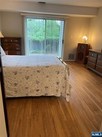 507 Windsor Drive 107, Palisades Park, NJ 07650