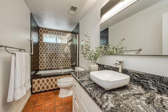 6345 N Bethel Avenue, Clovis, CA 93619
