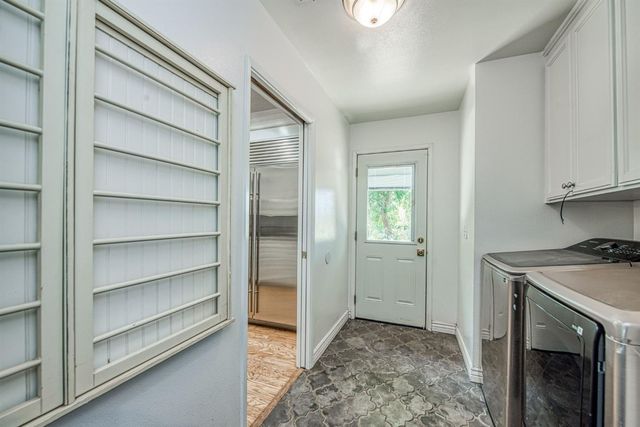 6345 N Bethel Avenue, Clovis, CA 93619
