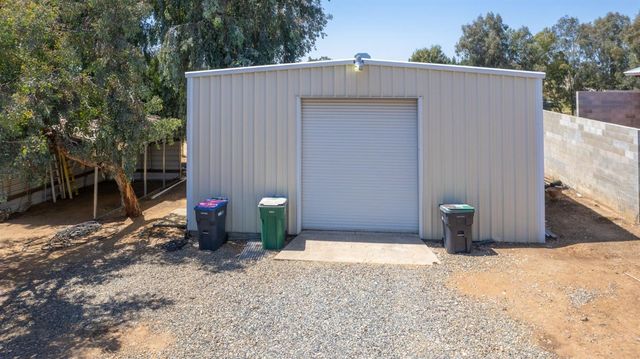 6345 N Bethel Avenue, Clovis, CA 93619