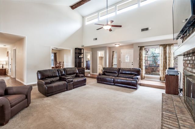 2126 Nob Hill, Carrollton, TX 75006