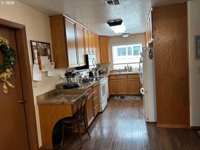 1484 SEACREST Ln, Brookings, OR 97415