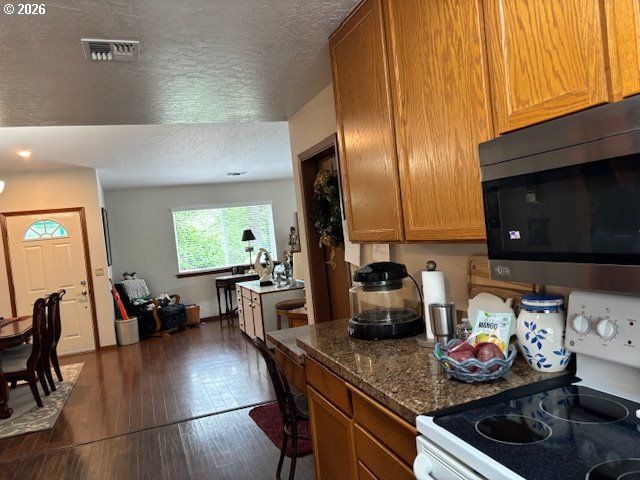 1484 SEACREST Ln, Brookings, OR 97415