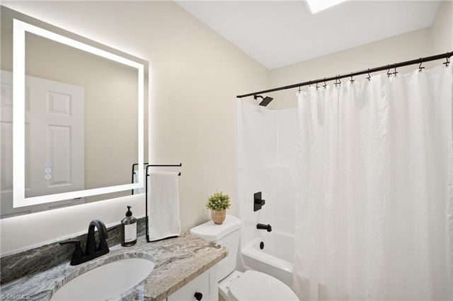 102 Birchwood Court, Trinity, NC 27370