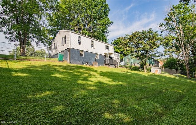 1405 Newberry Drive, Parkersburg, WV 26101