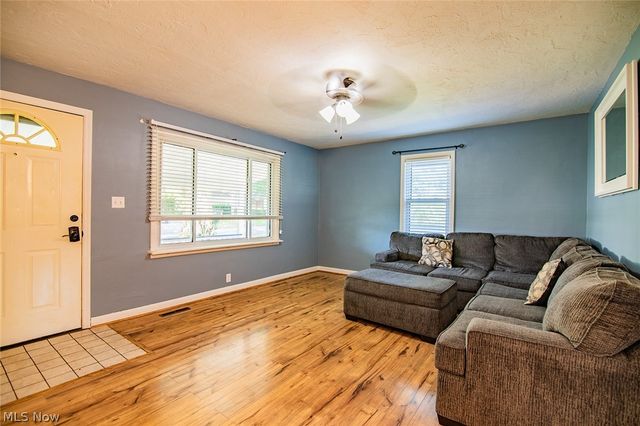 1405 Newberry Drive, Parkersburg, WV 26101
