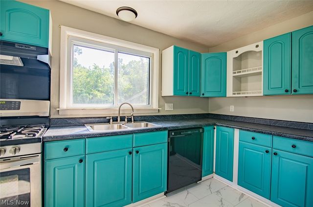 1405 Newberry Drive, Parkersburg, WV 26101