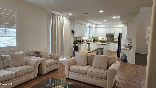 42952 59th Street, Quartz Hill, CA 93536