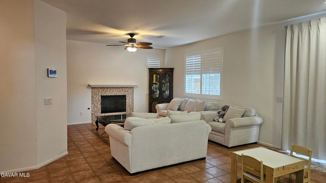 42952 59th Street, Quartz Hill, CA 93536