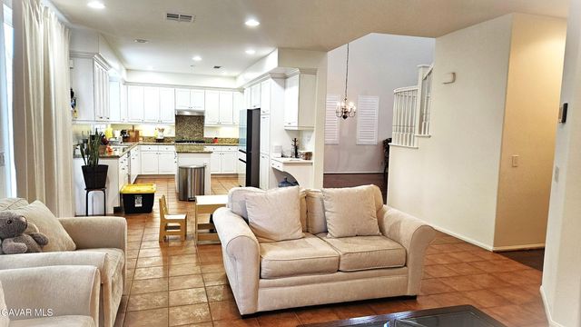 42952 59th Street, Quartz Hill, CA 93536