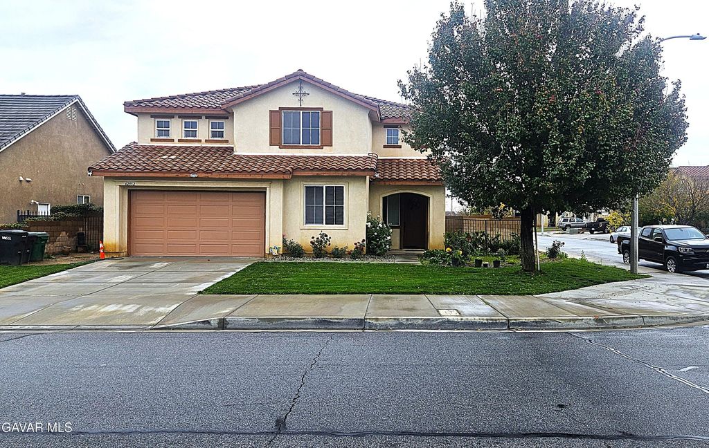 42952 59th Street, Quartz Hill, CA 93536