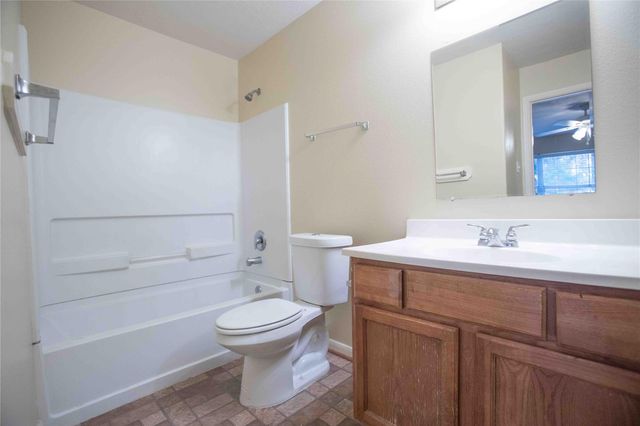 7824 Comal Street B, Houston, TX 77051