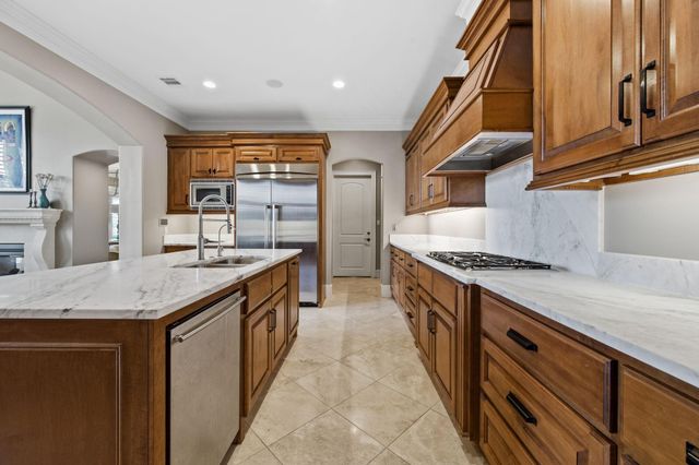 15426 Oyster Creek Lane, Sugar Land, TX 77478