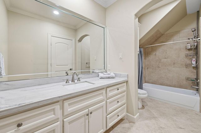 15426 Oyster Creek Lane, Sugar Land, TX 77478