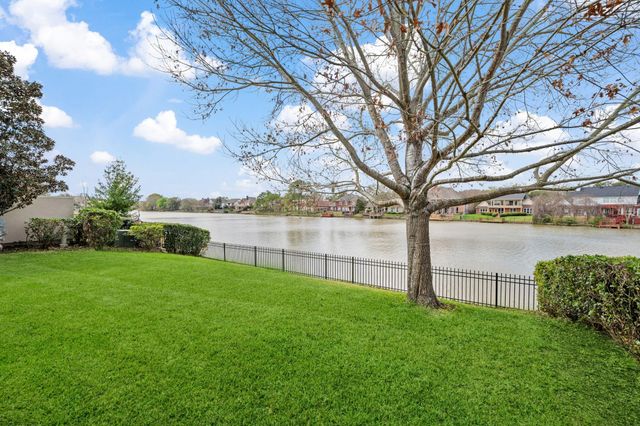 15426 Oyster Creek Lane, Sugar Land, TX 77478